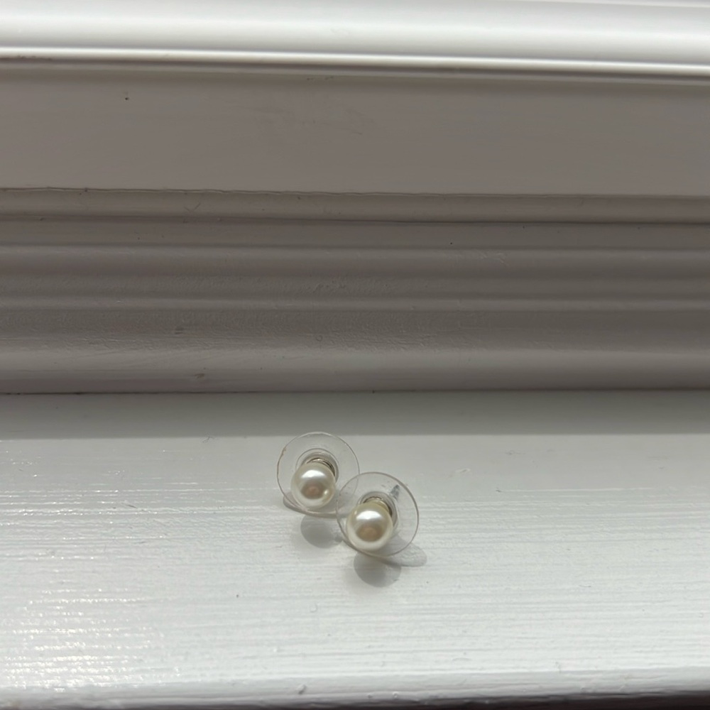 Pearl stud earrings